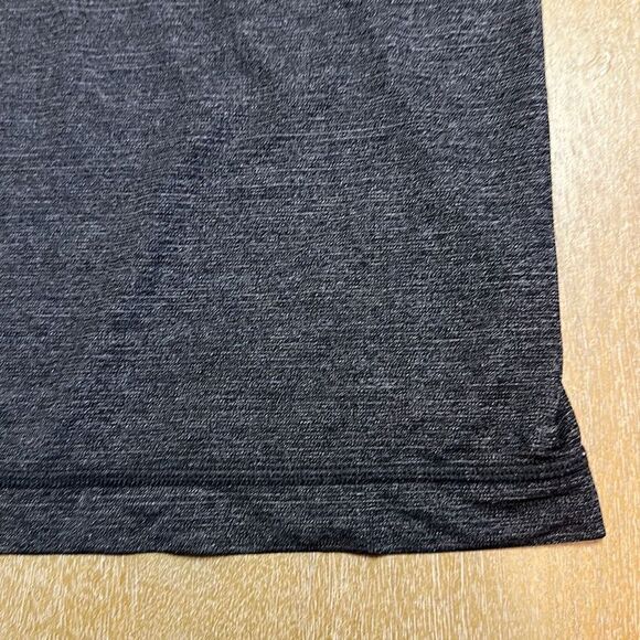 Lululemon performance tee - Picture 2 of 5